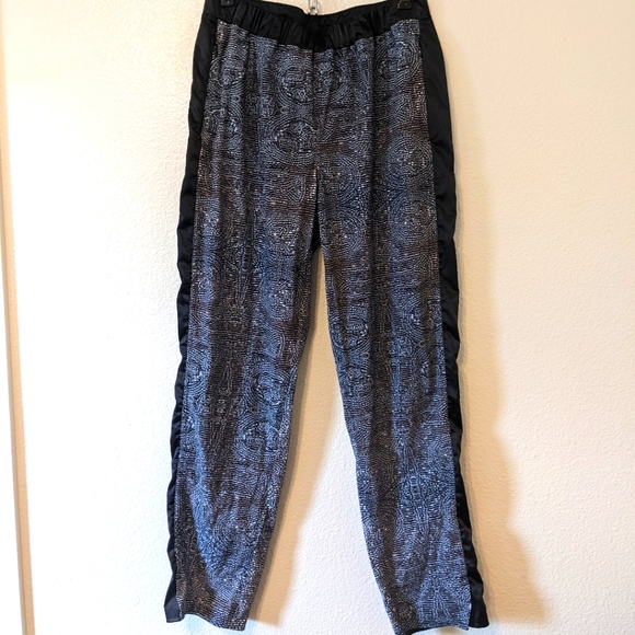 Lululemon pants - Picture 1 of 9